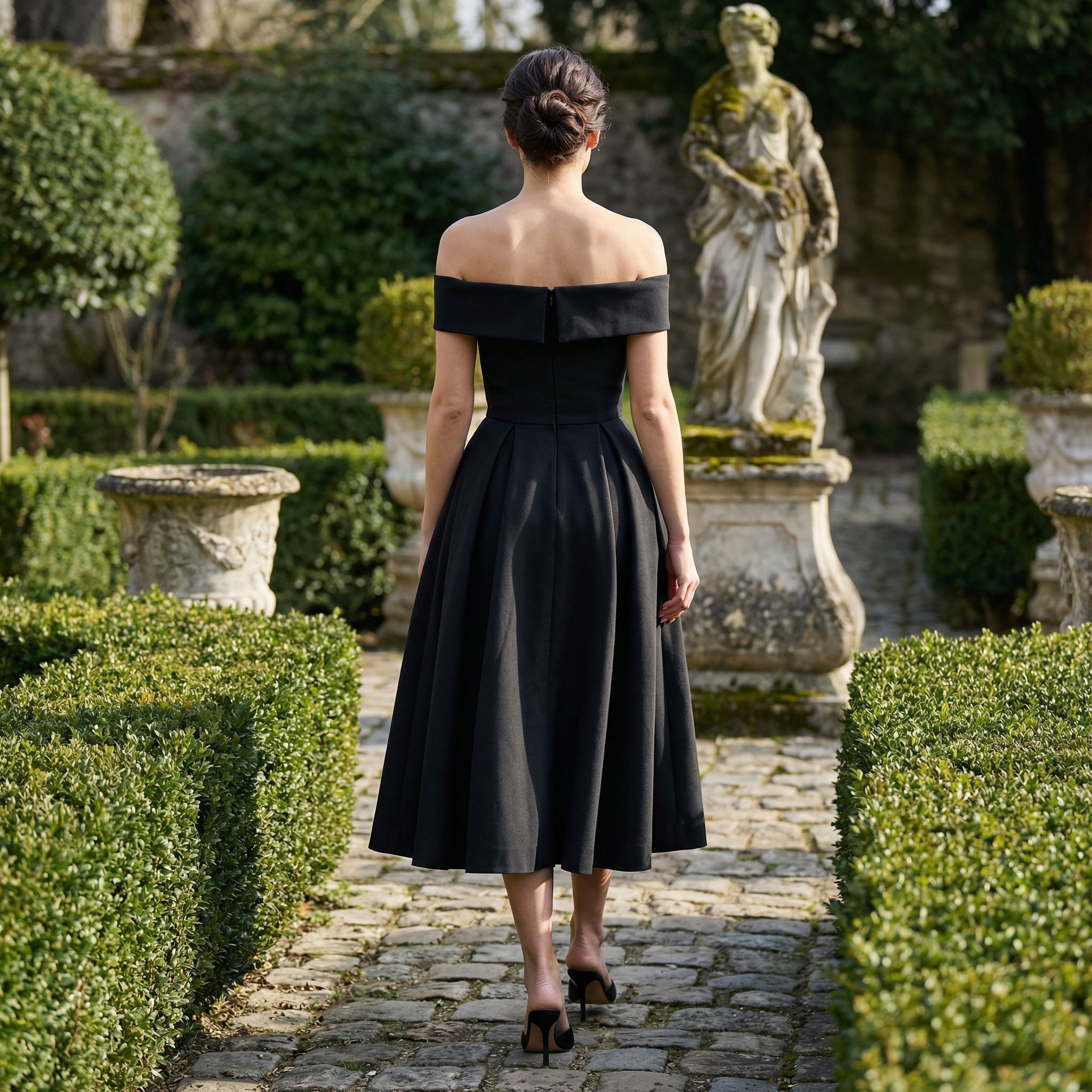 Minerva - Effortlessly Elegant Midi Dress